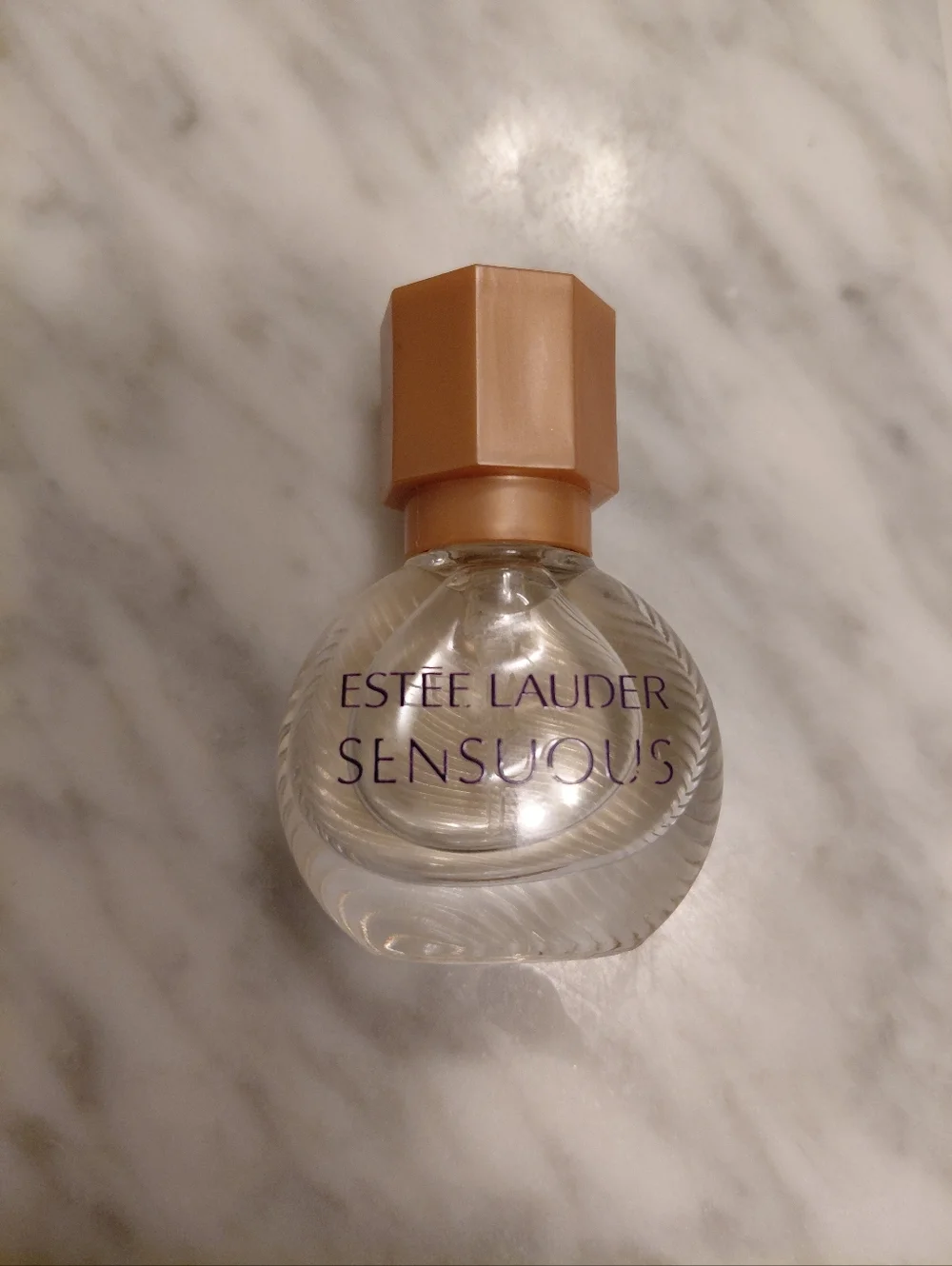 Sensuous by Estee Lauder 4ml Spray Travel size - Picture 2 of 6